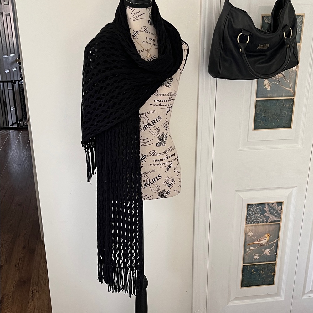 💗Elegant Black Knit Scarf